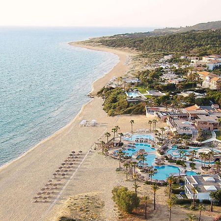Grecotel Luxme Oasis At Riviera Olympia & Aqua Park ロウトラ・キリニ エクステリア 写真