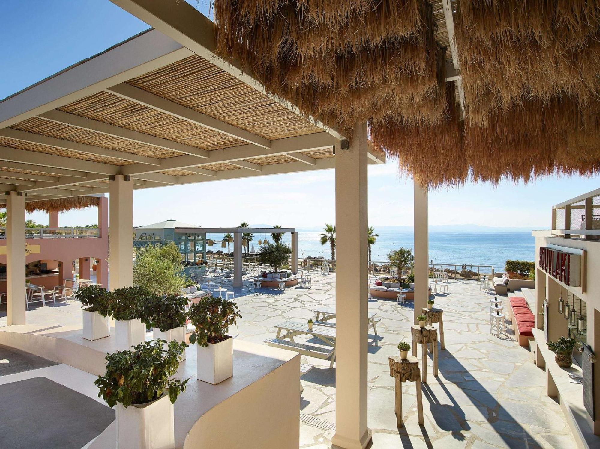 Grecotel Luxme Oasis At Riviera Olympia & Aqua Park ロウトラ・キリニ エクステリア 写真